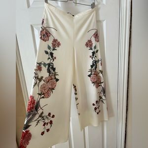 Zara Woman Culottes Floral Trouser